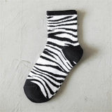 New Fashion Harajuku Hip Hop Socks Unisex Funny Smile Moon Women Socks Happy Skateboard Socks Streetwear Black White Meias